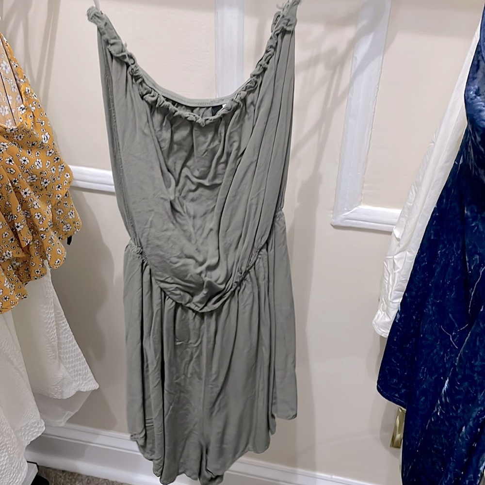Strapless romper